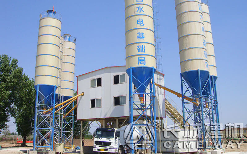 兩方的商砼攪拌站多少錢，用什么型號主機